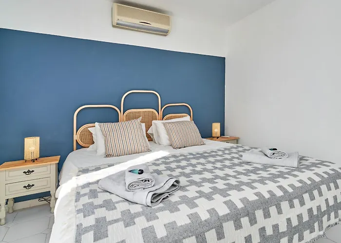 Casa Oliva Sea View Vakantiehuis *