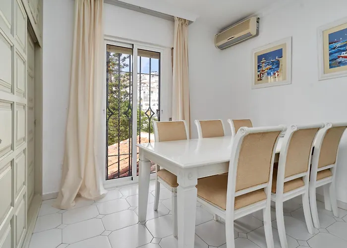 Casa Oliva Sea View Vakantiehuis *